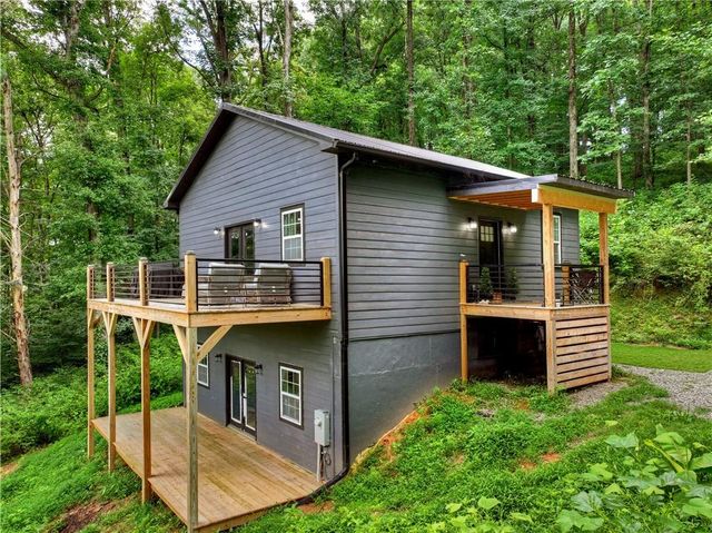 2086 Burnt Mountain Road, Ellijay, GA 30536