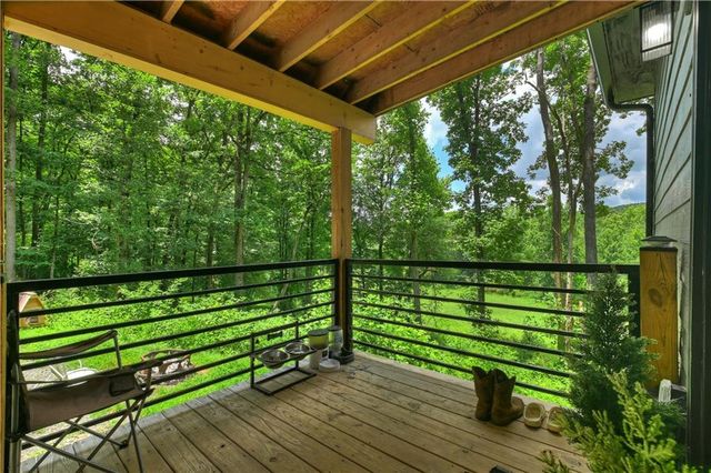 2086 Burnt Mountain Road, Ellijay, GA 30536