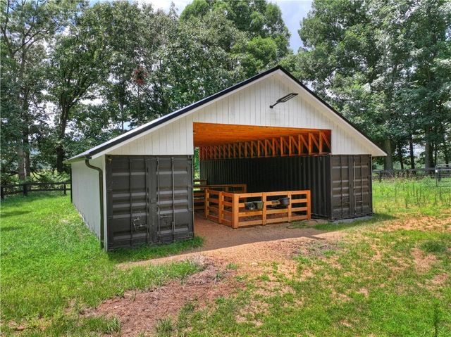 2086 Burnt Mountain Road, Ellijay, GA 30536