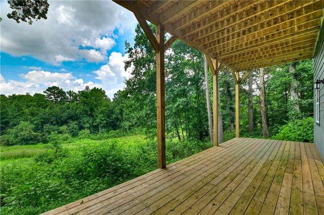 2086 Burnt Mountain Road, Ellijay, GA 30536