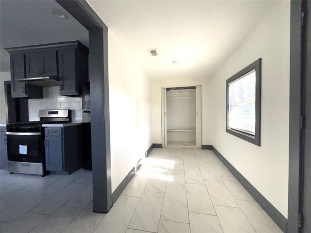 806 Caplin Street, Houston, TX 77022