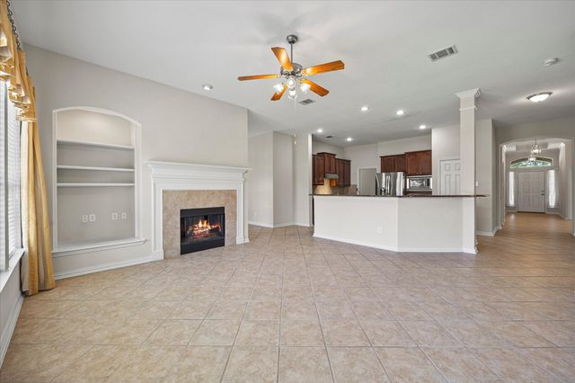 207 Leonard Way, Fate, TX 75087