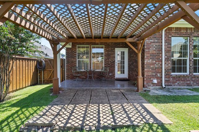 207 Leonard Way, Fate, TX 75087