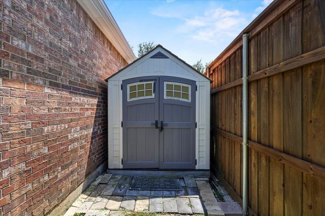 207 Leonard Way, Fate, TX 75087