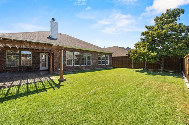 207 Leonard Way, Fate, TX 75087