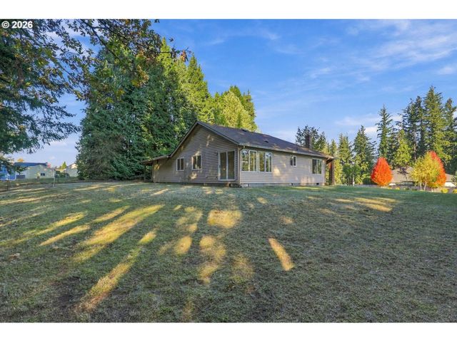 3044 Nw LAKE Rd, Camas, WA 98607