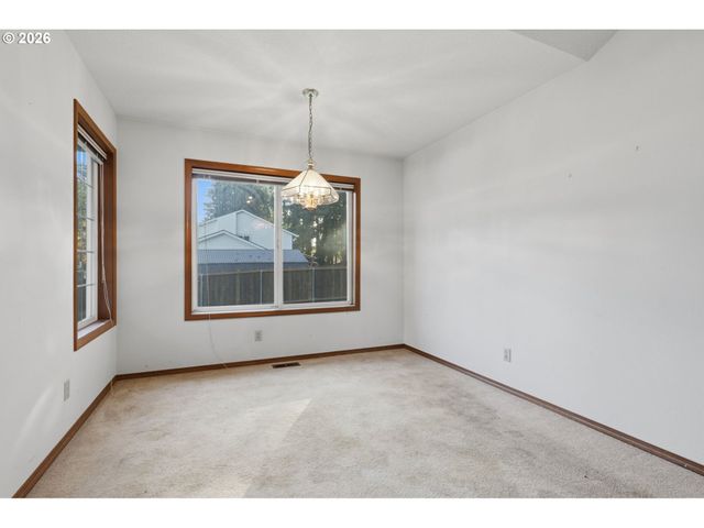 3044 Nw LAKE Rd, Camas, WA 98607