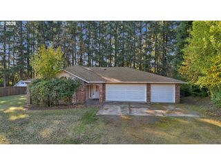 3044 Nw LAKE Rd, Camas, WA 98607