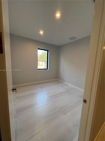 1533 SW 22 terrace, Miami, FL 33145