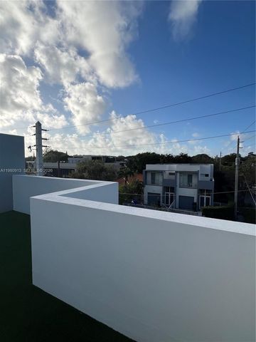 1533 SW 22 terrace, Miami, FL 33145