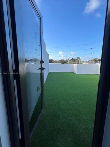 1533 SW 22 terrace, Miami, FL 33145