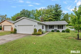 2633 Lemont Drive, Springfield, IL 62704