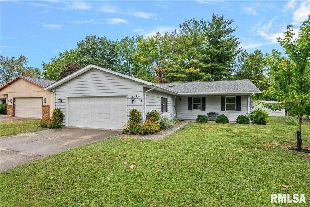 2633 Lemont Drive, Springfield, IL 62704