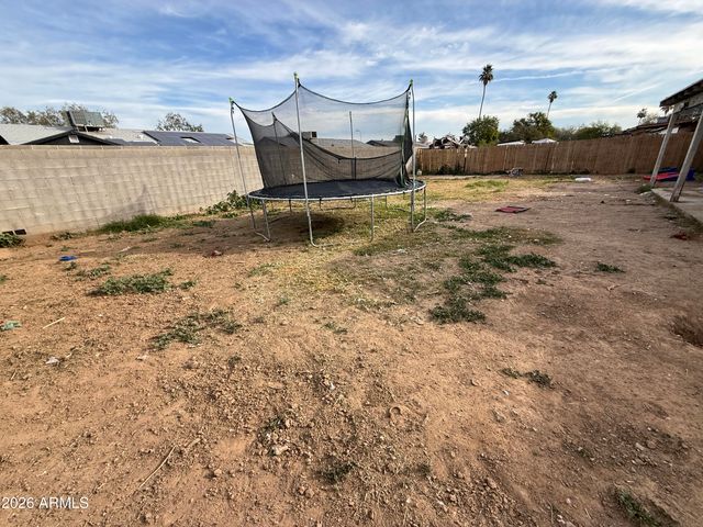 6624 W COLUMBUS Avenue, Phoenix, AZ 85033