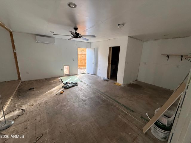 6624 W COLUMBUS Avenue, Phoenix, AZ 85033