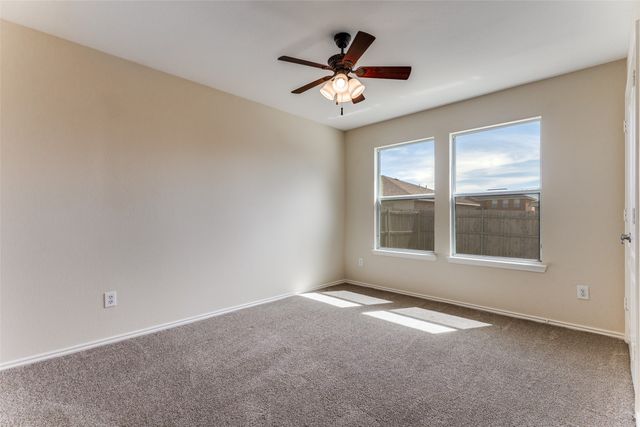 725 Redwing Drive, Saginaw, TX 76131