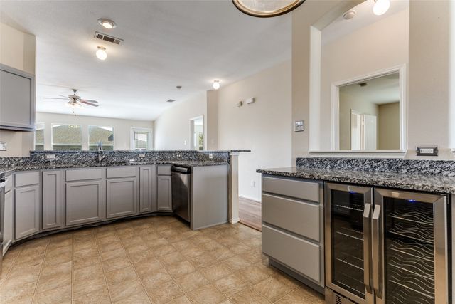 725 Redwing Drive, Saginaw, TX 76131