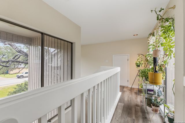 9102 Serene Creek Dr, San Antonio, TX 78230