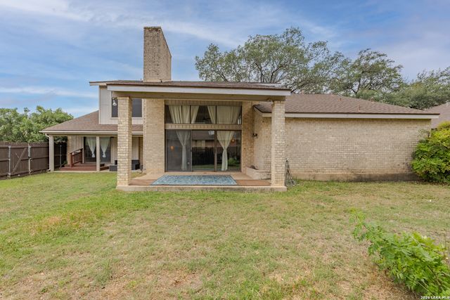9102 Serene Creek Dr, San Antonio, TX 78230