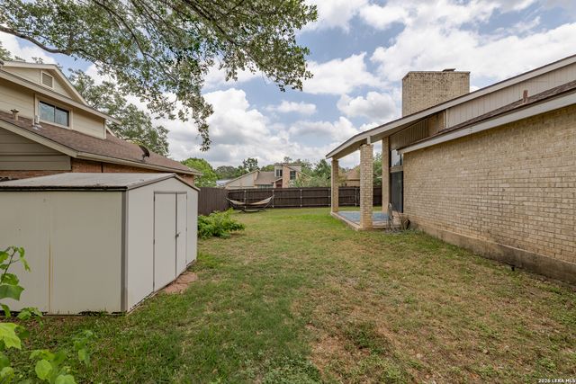 9102 Serene Creek Dr, San Antonio, TX 78230