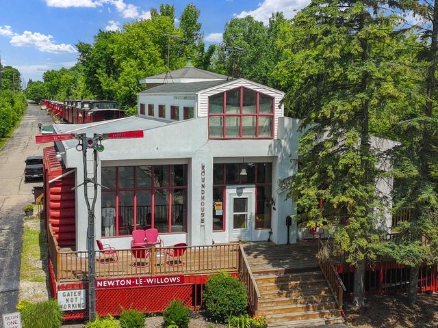 301 E Townline ROAD, Lake Geneva, WI 53147