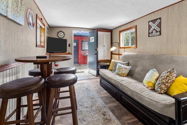 301 E Townline ROAD, Lake Geneva, WI 53147