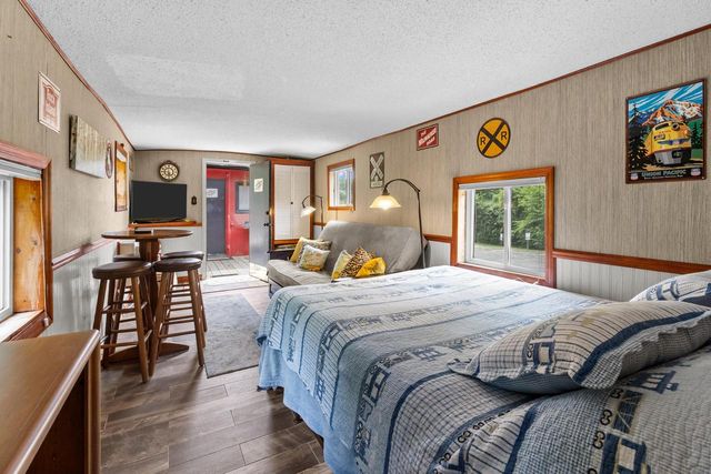 301 E Townline ROAD, Lake Geneva, WI 53147