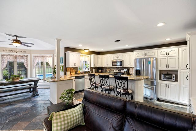 211 Park Road, Russellville, AR 72801