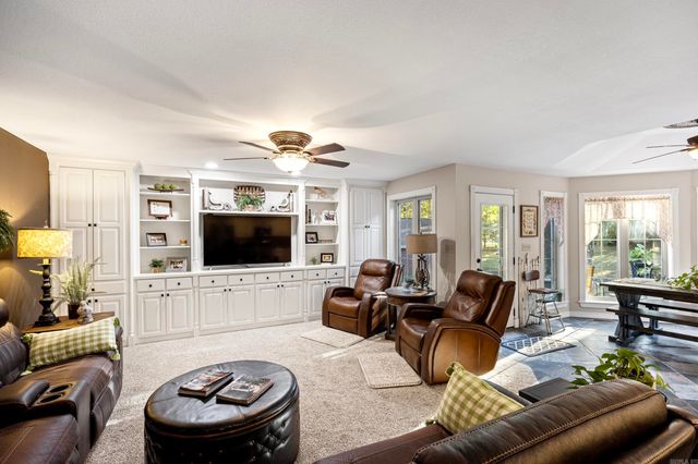 211 Park Road, Russellville, AR 72801