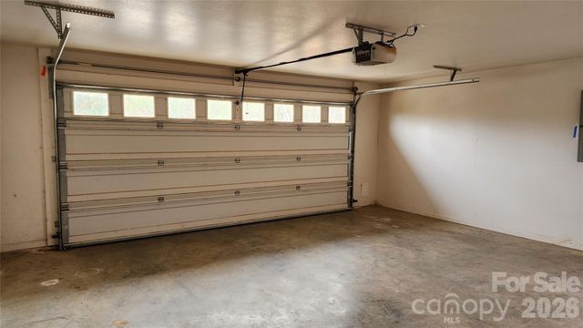 200 Park Place, Morganton, NC 28655
