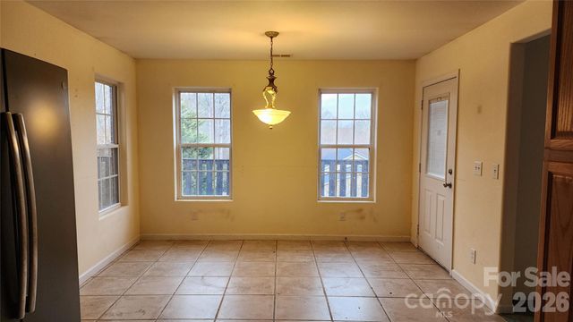 200 Park Place, Morganton, NC 28655