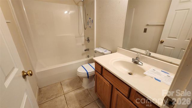 200 Park Place, Morganton, NC 28655