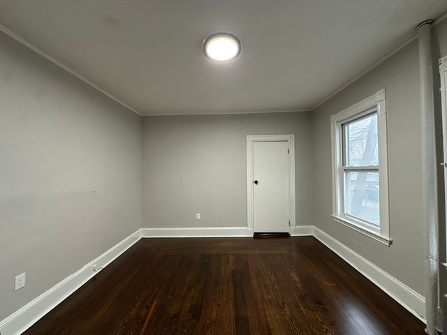 94 Lonsdale St 1, Boston, MA 02124