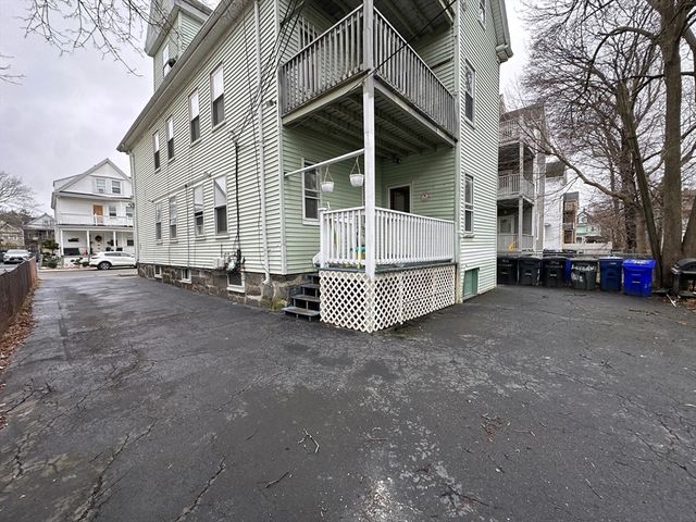 94 Lonsdale St 1, Boston, MA 02124