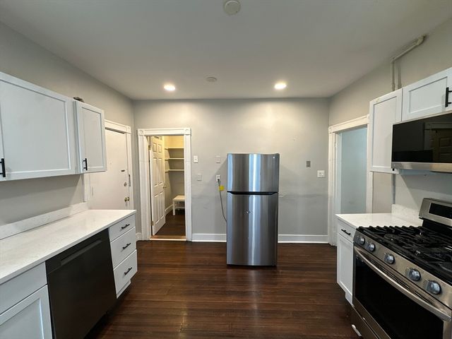 94 Lonsdale St 1, Boston, MA 02124