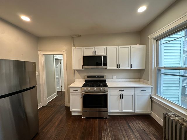 94 Lonsdale St 1, Boston, MA 02124