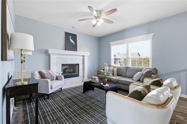 1501 N 6th Street E, Louisburg, KS 66053