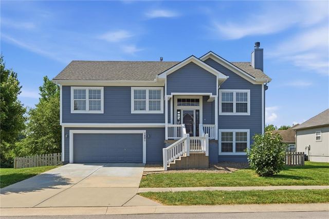 1501 N 6th Street E, Louisburg, KS 66053