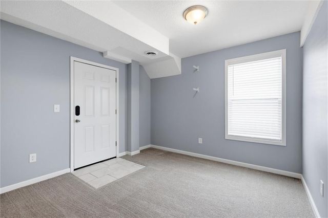 1501 N 6th Street E, Louisburg, KS 66053