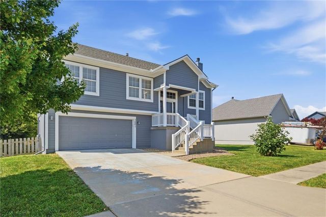 1501 N 6th Street E, Louisburg, KS 66053