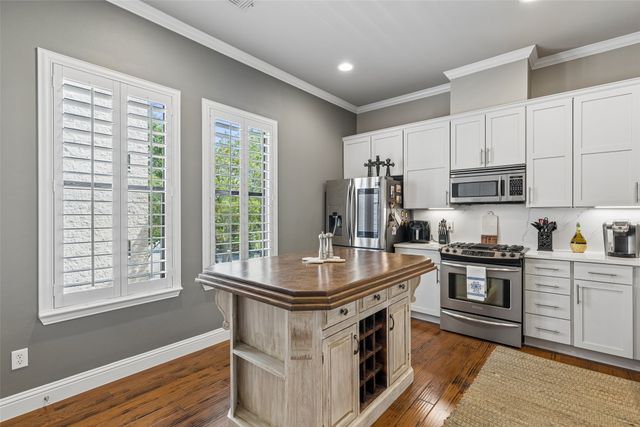600 E Bluff Street, Fort Worth, TX 76102