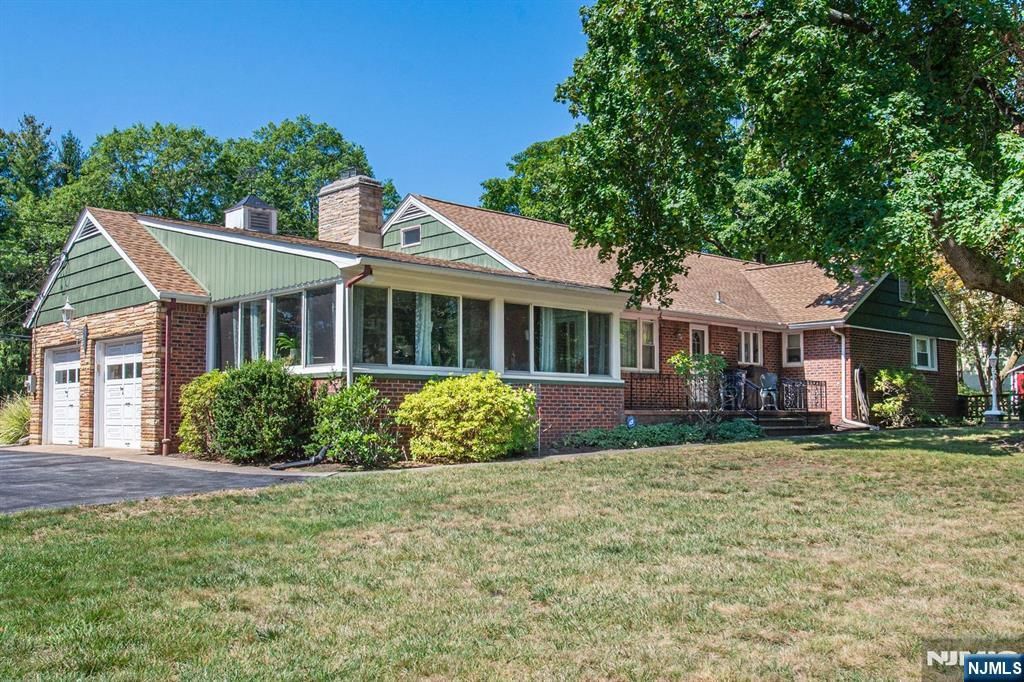 685 Blanch Avenue, Norwood, NJ 07648