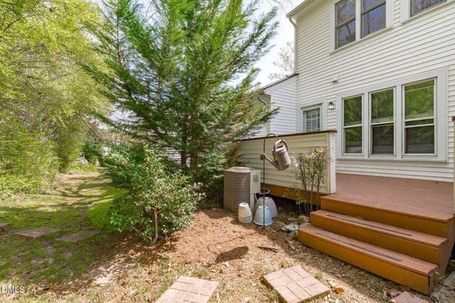 105 Greenmont Lane, Cary, NC 27511