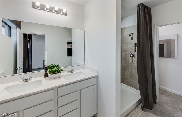 1570 Lake Jessup CIR, Cape Coral, FL 33909