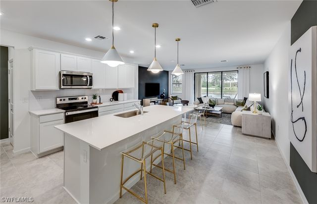 1570 Lake Jessup CIR, Cape Coral, FL 33909