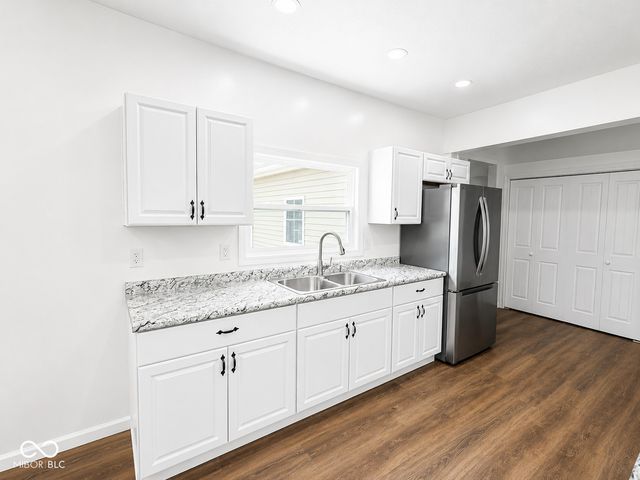 102 N Prairie Street, New Richmond, IN 47967