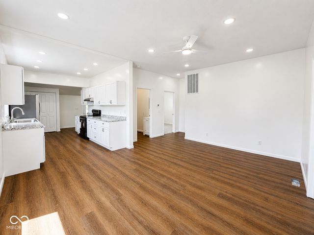 102 N Prairie Street, New Richmond, IN 47967