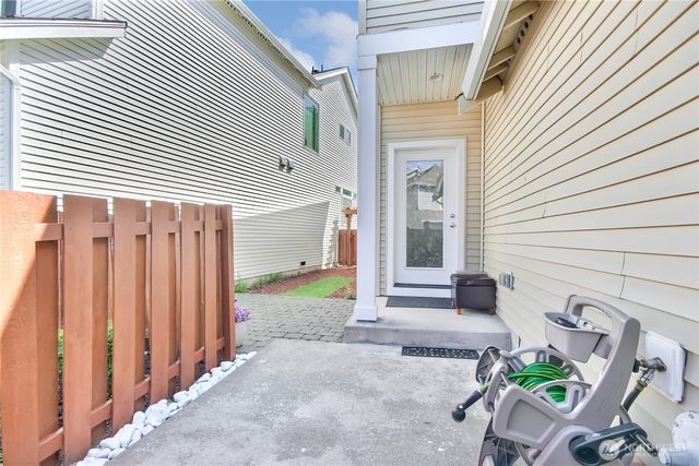 802 62nd Street SE, Auburn, WA 98092