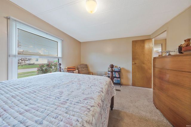 403 N West Street, Fort Branch, IN 47648