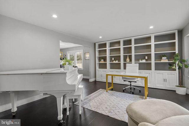 1753 GLASTONBERRY, Potomac, MD 20854